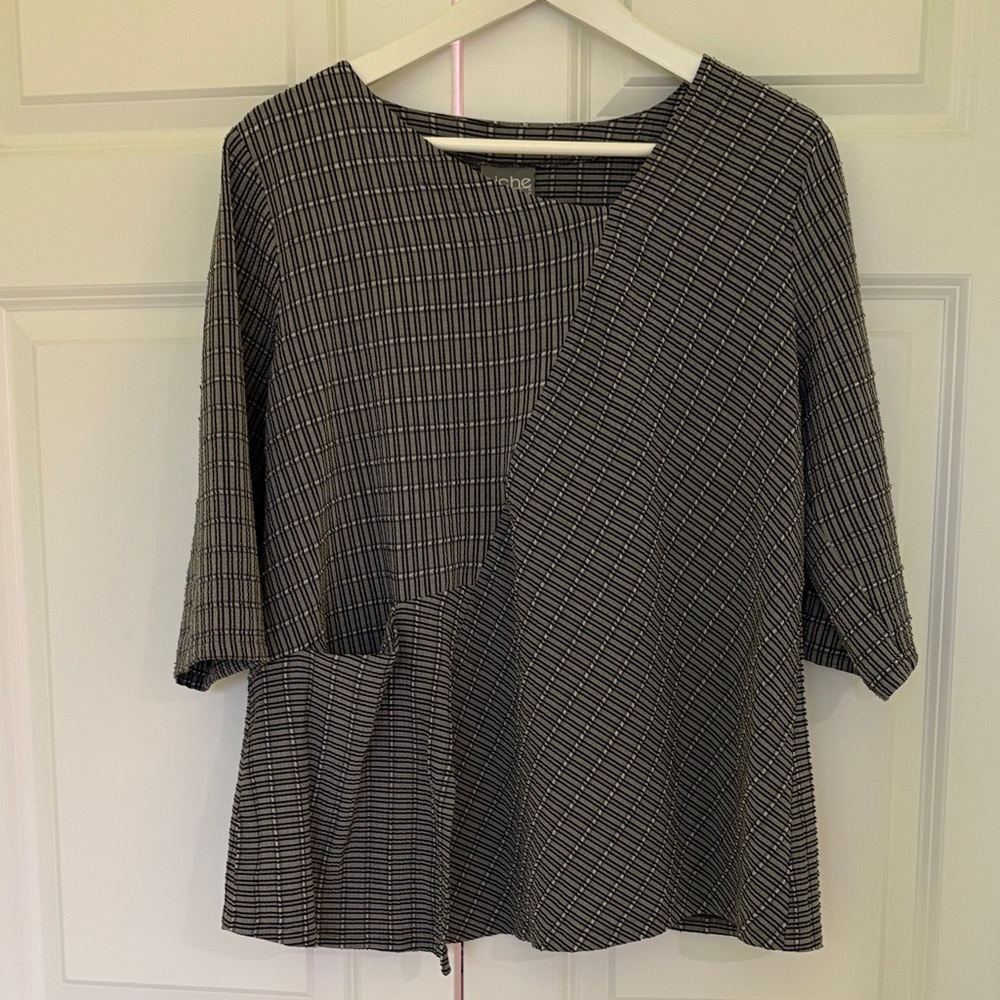 Asymmetrical Swing Top